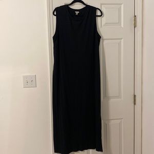 Black sleeveless maxi dress